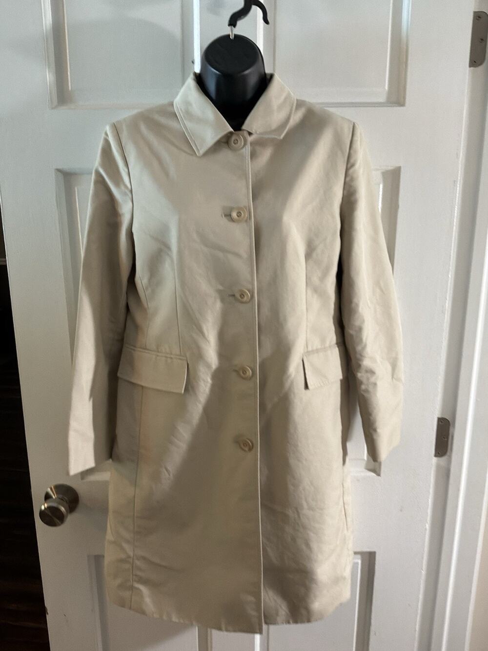 Ladies Petite Sophisticate Tan Coat Size Medium